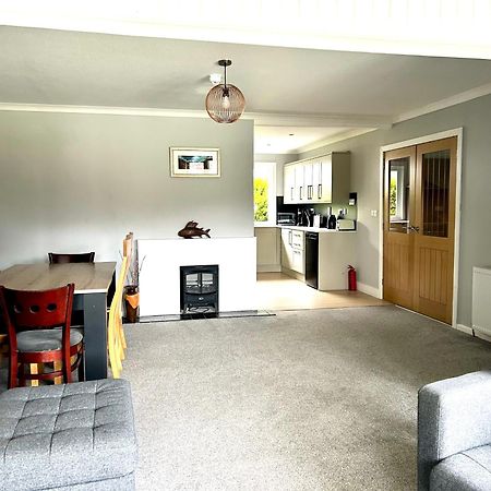 Lyn Leven Cottages Балачулиш Екстериор снимка